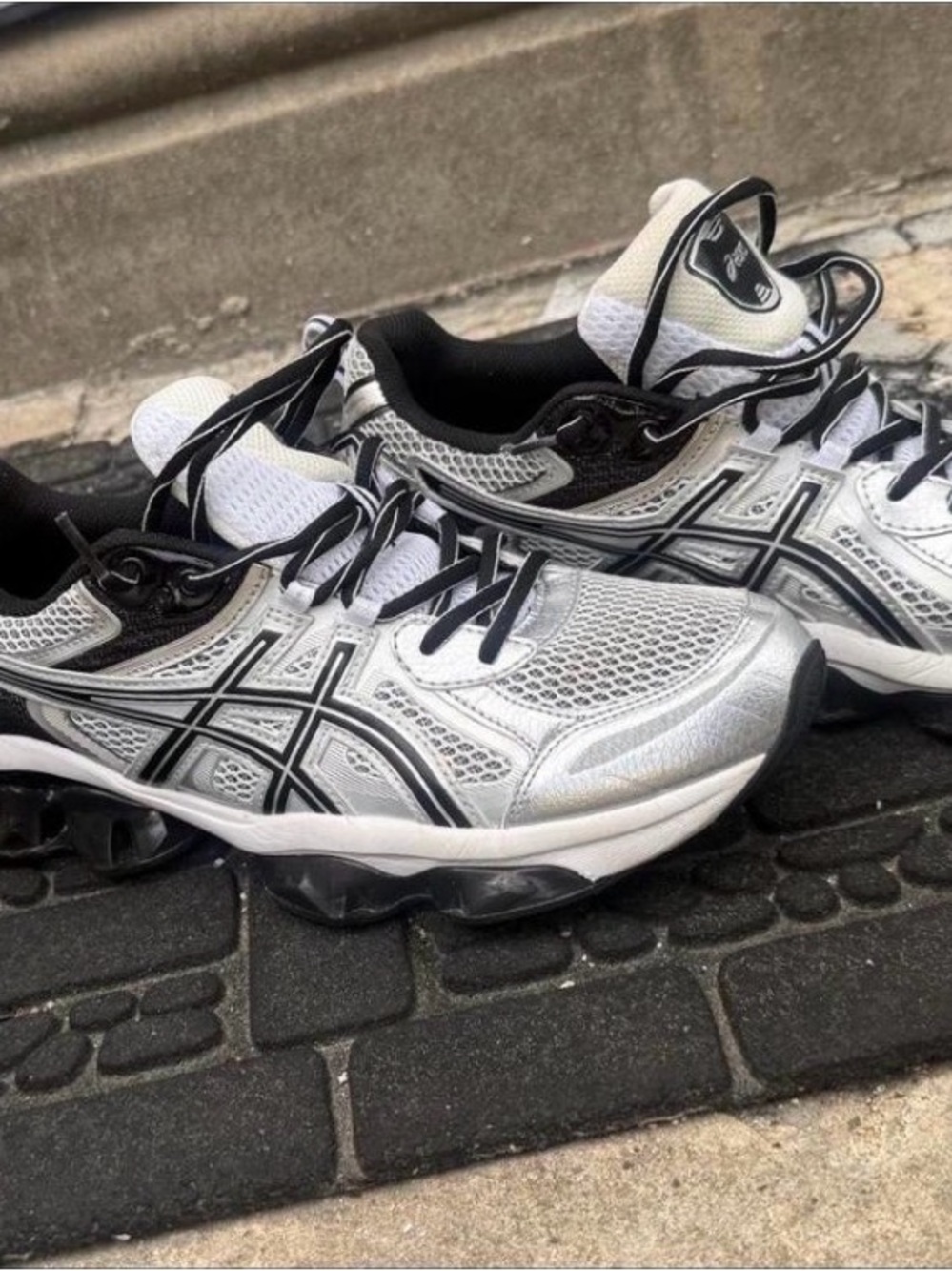 ASICS Gel Quantum Kinetics. Silver and Black Men's Athletic Running Shoes.